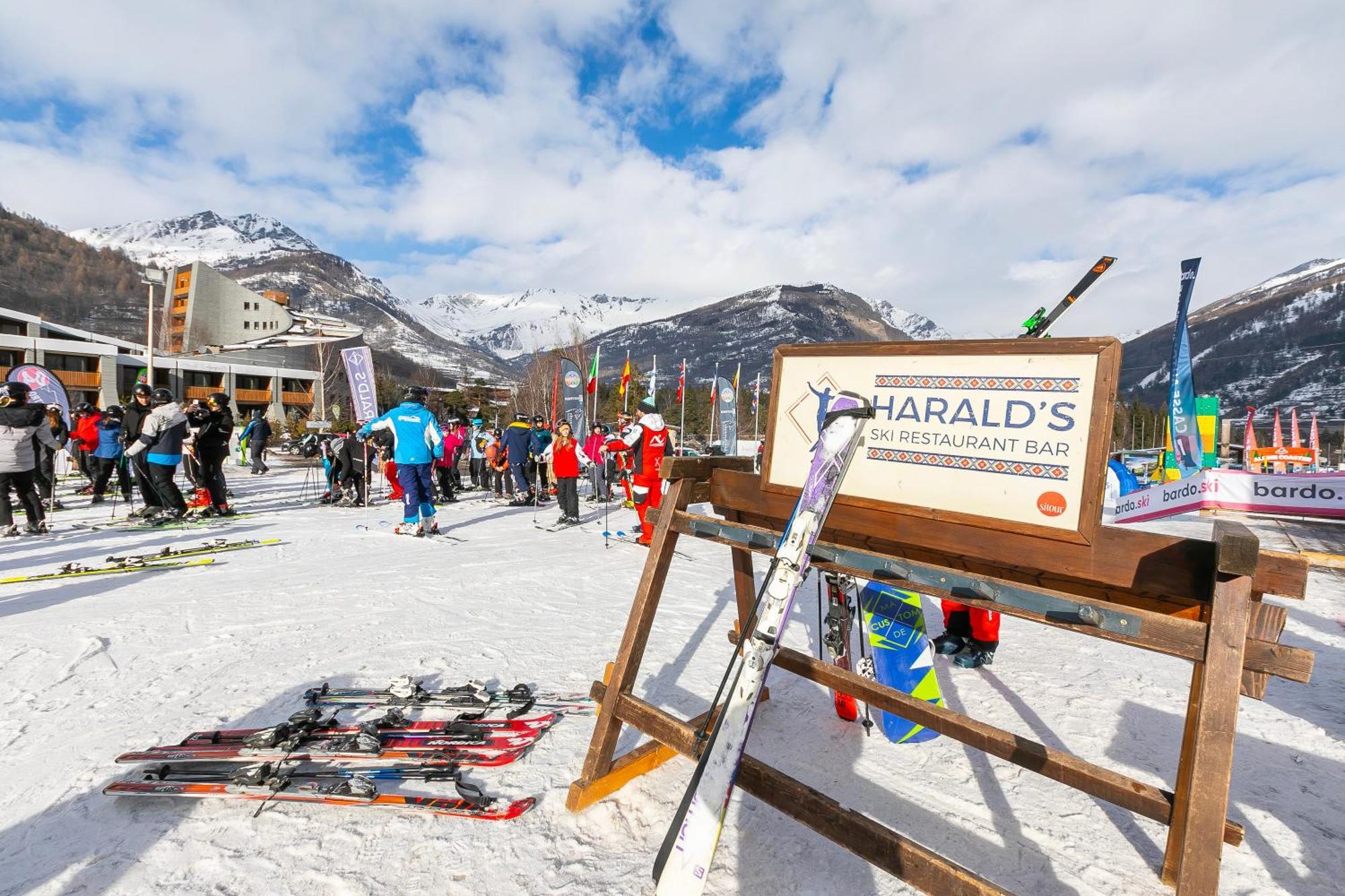 Il Rododendro City Center - Happy Rentals Bardonecchia Exterior photo